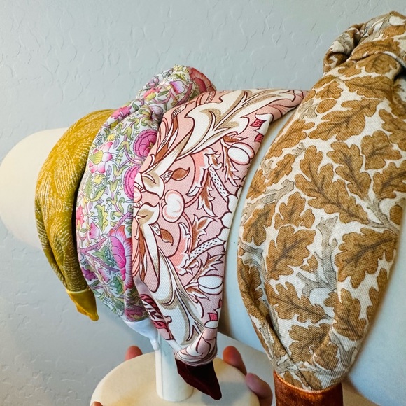 CHRISTMAS SHOW LISTING - Picture 3 of 14